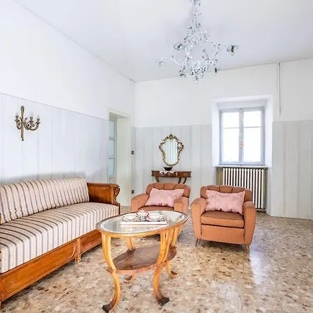 Дом отдыха Historic Italian House In Val Grande Near Maggiore Premosello Chiovenda